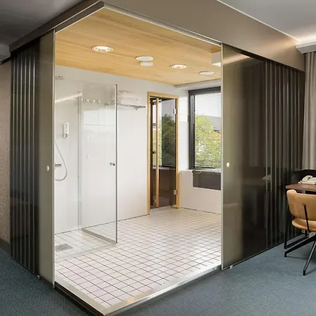 Radisson Blu Marina Palace Hotel, 4*