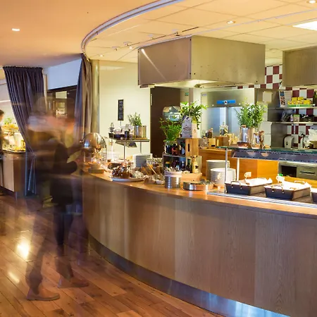 Radisson Blu Marina Palace Hotel, 4*