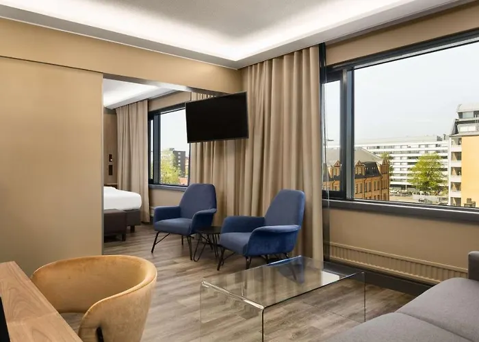 Radisson Blu Marina Palace Hotel, Отель