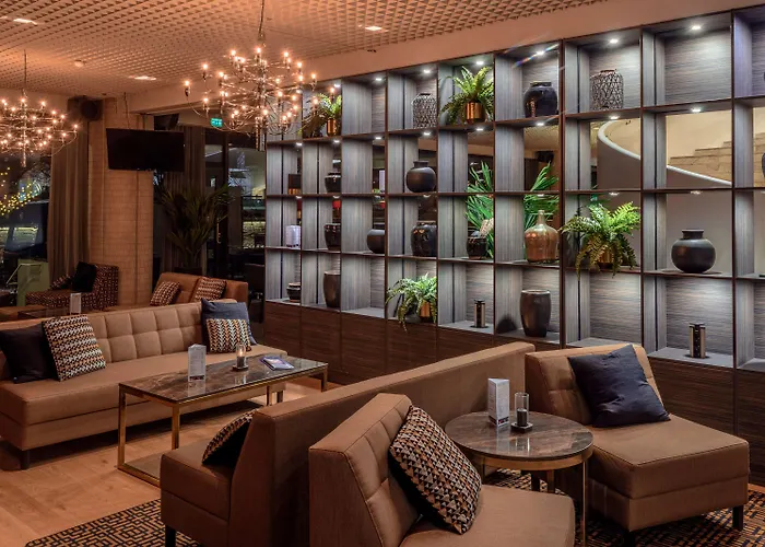 Radisson Blu Marina Palace Hotel, فندق 4*