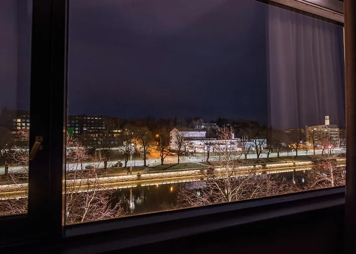 Radisson Blu Marina Palace Hotel, فندق 4*