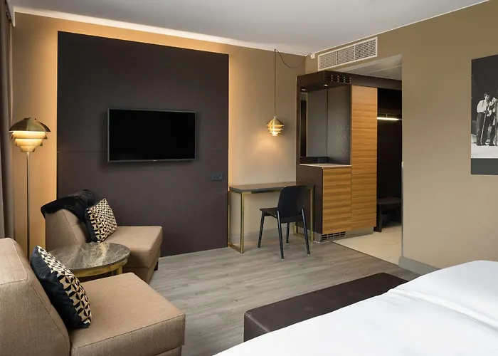 Radisson Blu Marina Palace Hotel, Турку