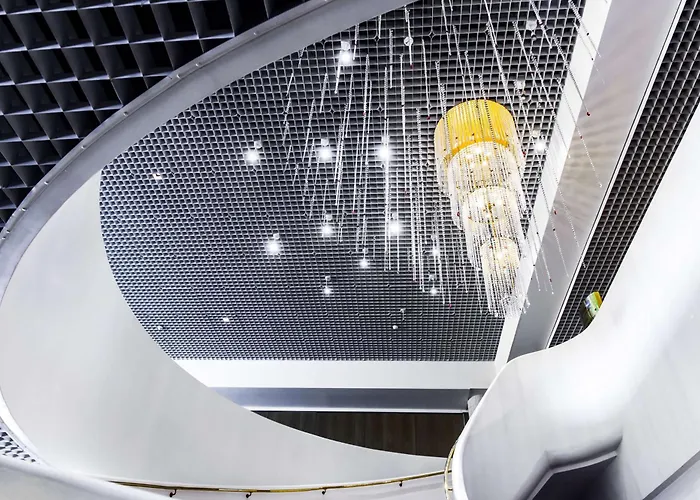 Radisson Blu Marina Palace Hotel, فندق