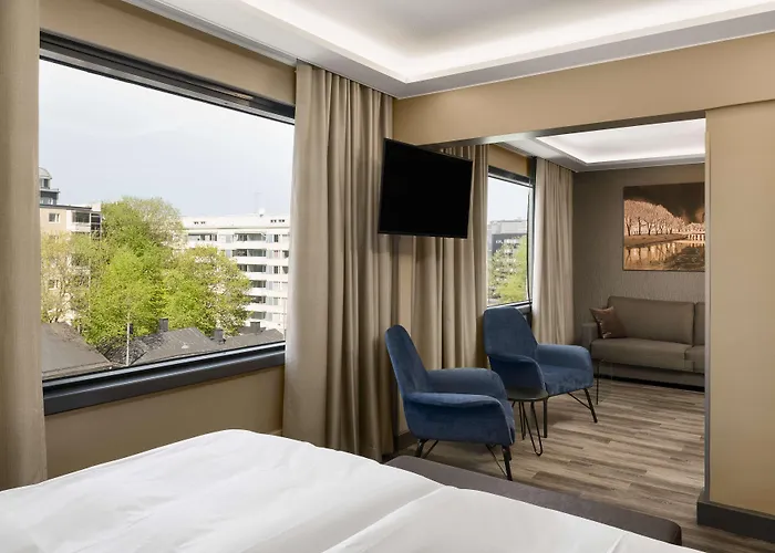 Radisson Blu Marina Palace Hotel, 4*