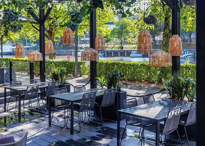 Отель Radisson Blu Marina Palace Hotel,